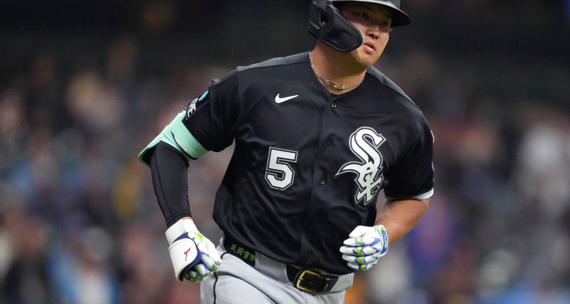 Murakami caps his MLB debut with a homer in White Sox's 14-2 loss to Brewers