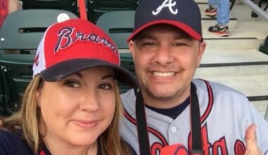 Diehard Braves fan, LAPD officer travels cross-country for Opening Day