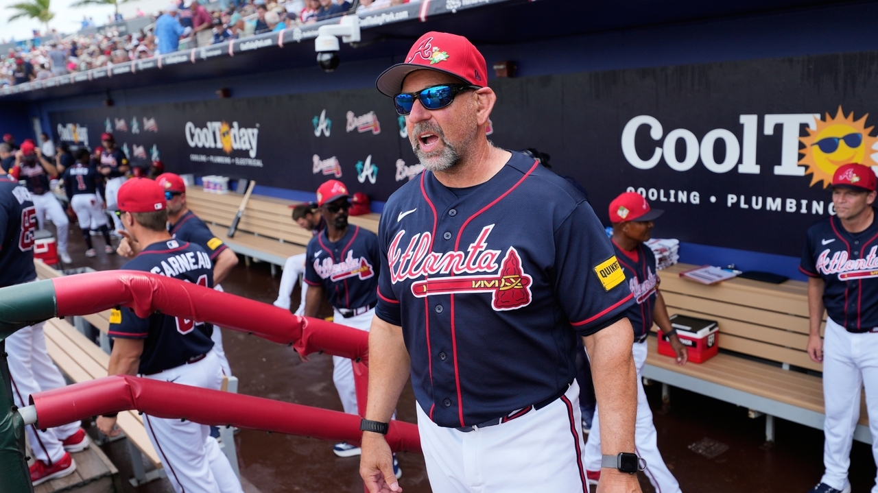 Walt Weiss savors a special debut as Braves manager in a 6-0 win over the Royals