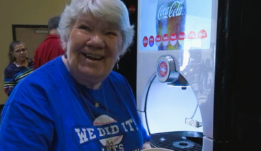 Royals fans fill movie theaters for Opening Day watch party