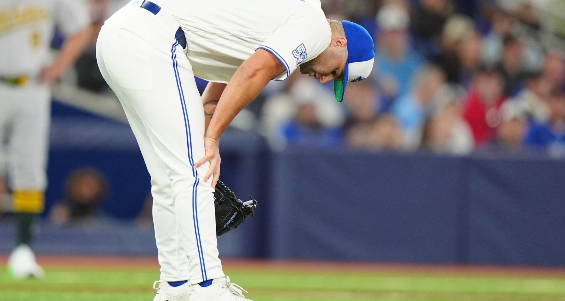 Blue Jays LHP Mason Fluharty leaves game after being hit by 2 batted balls in one inning
