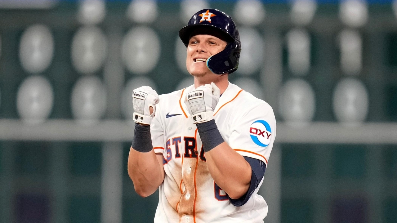 Correa, Paredes fuel 8-run inning in Astros 11-9 comeback victory over Angels