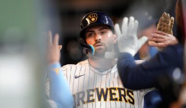 Murakami's Home Run Isn't Enough, Brewers beat White Sox 6-1