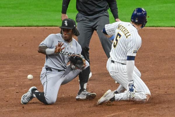 Brice Turang provides lift as Brewers handle White Sox