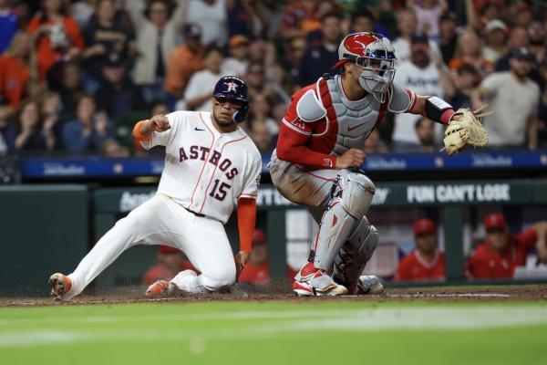 Down 6, Astros ride 8-run 6th to victory over Angels