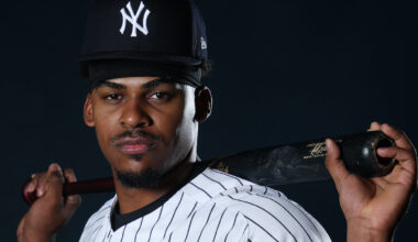 Yankees 6-Foot-6, 254-Pound Signing Creates Big 1B Question