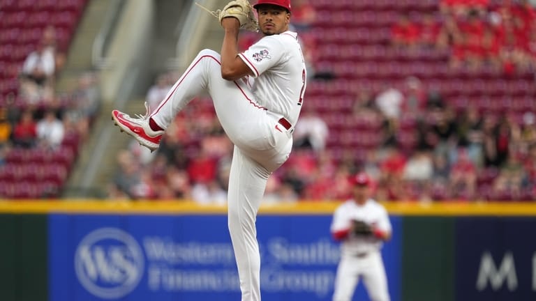 Cincinnati Reds pitcher Chase Burns delivers a pitch during the...