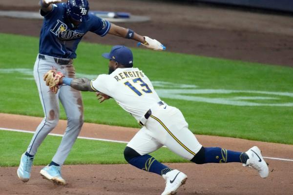 9th-inning rally propels Rays to win over Brewers