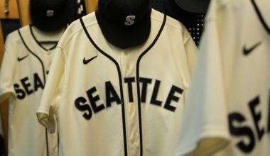 Mariners to debut new Steelheads jerseys for Sunday Night Baseball