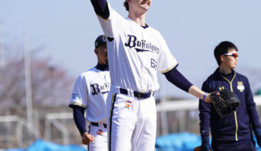 Shawn Jerry, the tallest player in major league history at 213cm