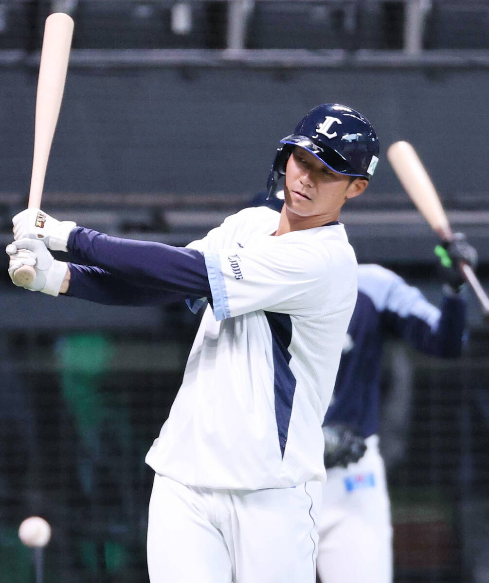 Practice hitting Kazunari Ishii (Camera, Masahiko Ikeuchi)
