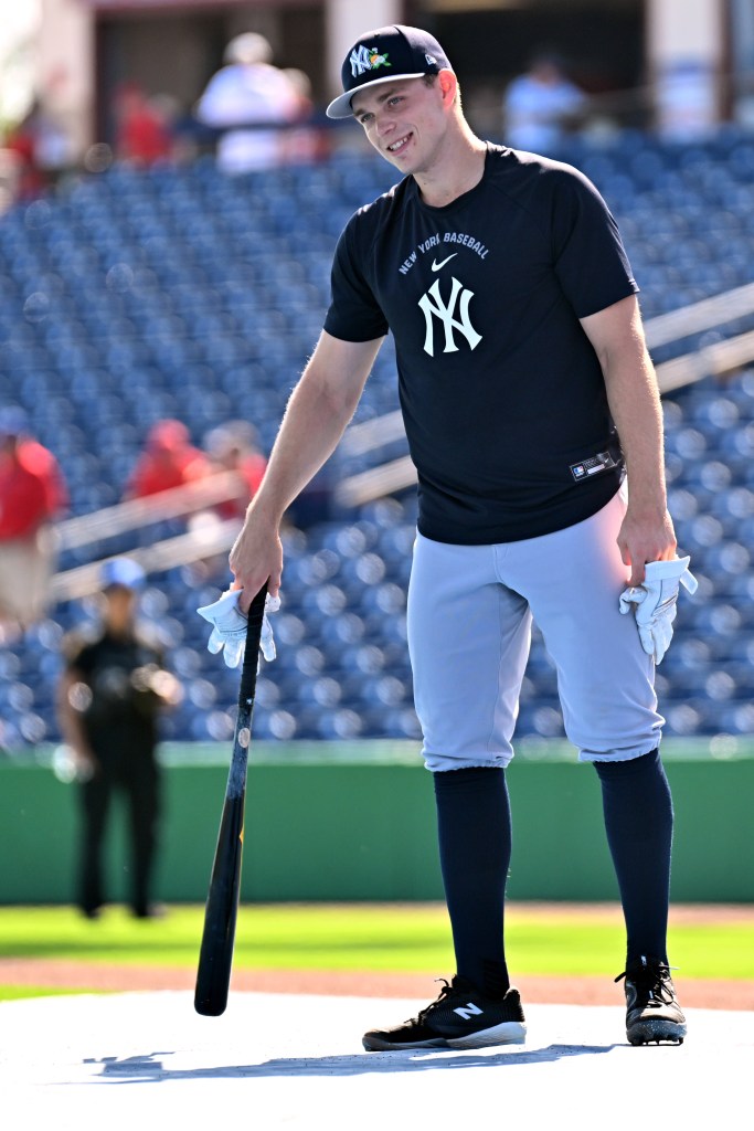 New York Yankees first baseman Ben Rice (22) prepares to take batting practice before a game against the Philadelphia Phillies during spring training at BayCare Ballpark.
