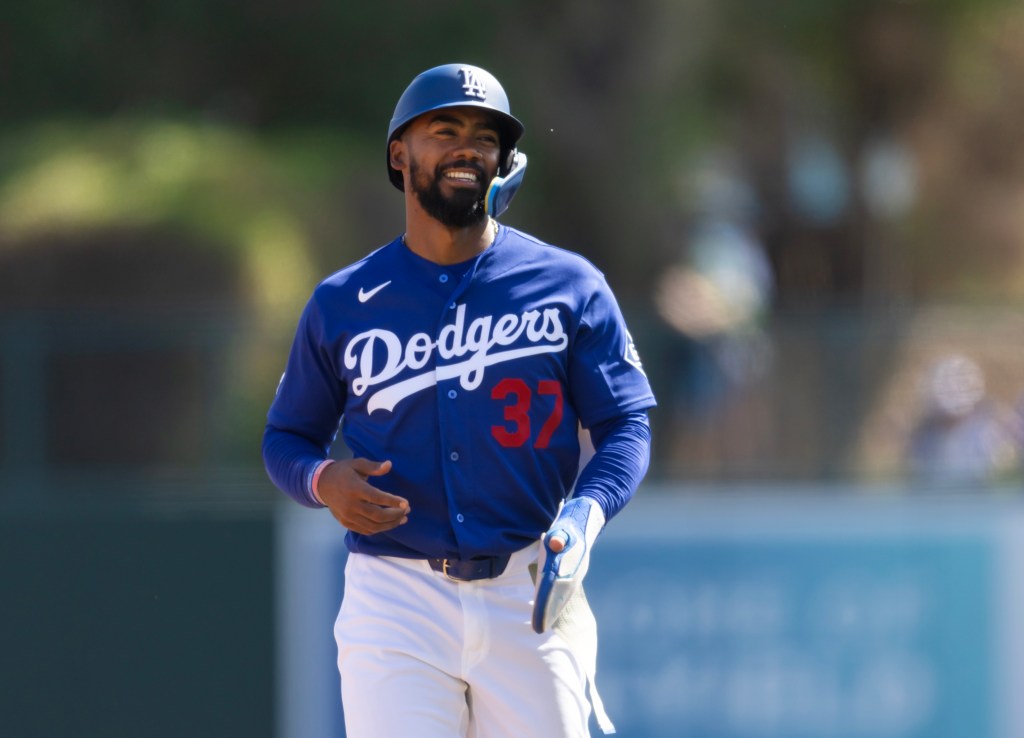 Dodgers outfielder Teoscar Hernandez