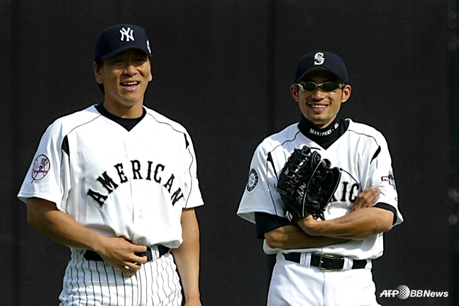 Matsui (left) and Ichiro played together in the Major League All-Star Game in the 2003 season. /AFPBBNews=News1