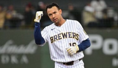 Brewers escape five-run hole for sweep of White Sox