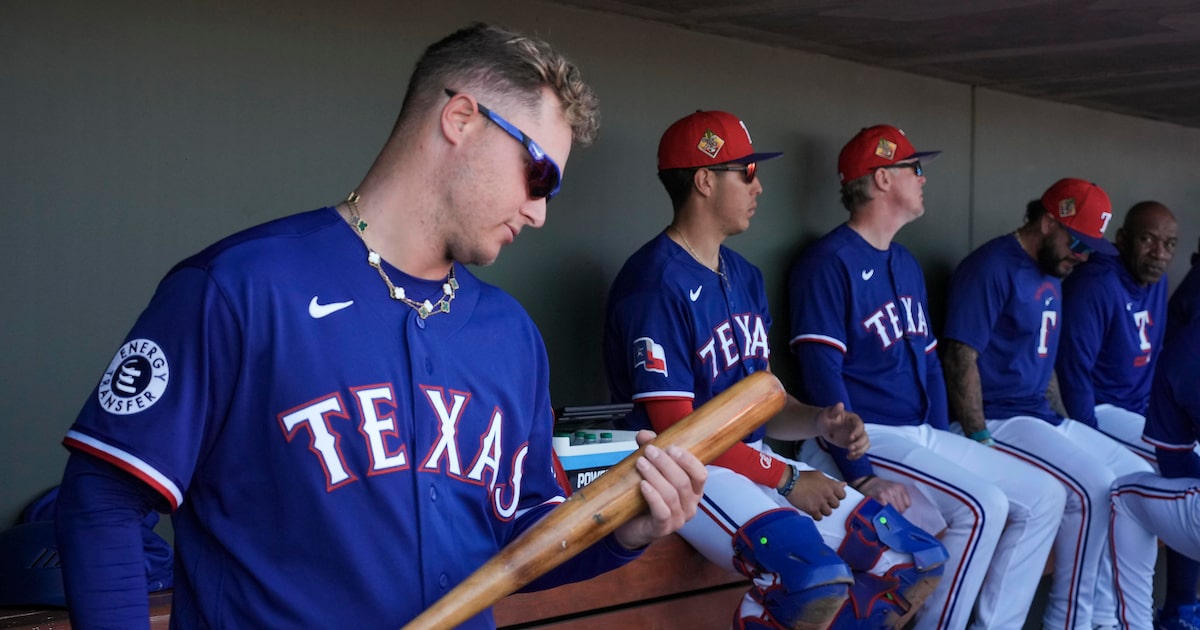 Joc Pederson has had a terrible spring training. History says don’t panic about his stats
