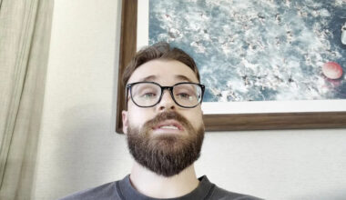 Minnesota Twins Free Agent Signs With American League West Team