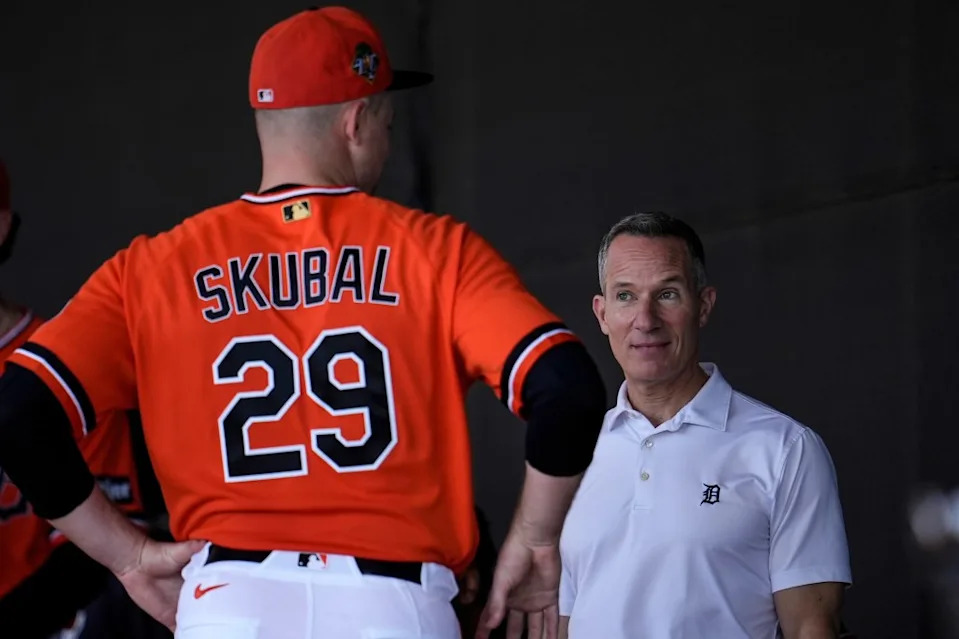 Detroit Tigers owner Chris Ilitch speaks with Detroit Tigers pitcher Tarik Skubal during workouts at spring training baseball, Friday, Feb. 20, 2026, in Lakeland. AP