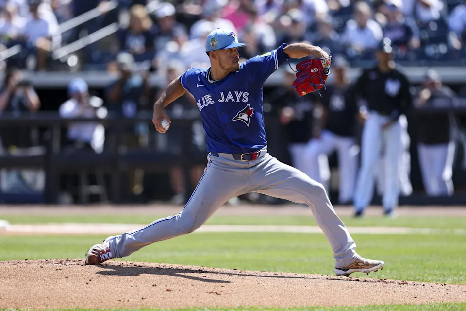 Toronto Blue Jays starting pitcher Jose Berrios (17) throws a pitch against the New York Yankees in the first inning during spring training at George M. Steinbrenner Field. Nathan Ray Seebeck-Imagn Images
