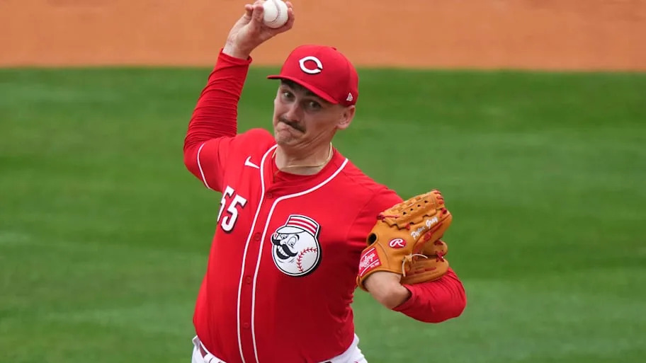 Cincinnati Reds pitcher Peyton Gray throws a baseball.