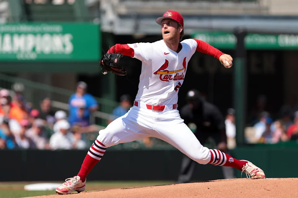 St. Louis Cardinals starting pitcher Quinn Mathews (60) delivers a pitch against the New York Mets during the first inning at Roger Dean Chevrolet Stadium. Sam Navarro-Imagn Images