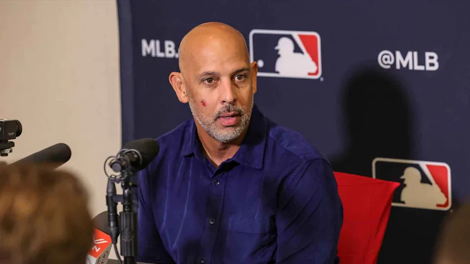 Mandatory Credit: Mike Watters-Imagn Images