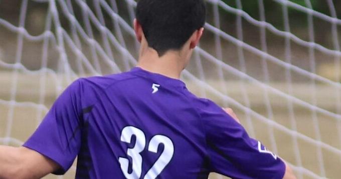 Monday's prep roundup: BHS, Danville boys soccer teams win season openers | The Hawk Eye - Burlington, Iowa