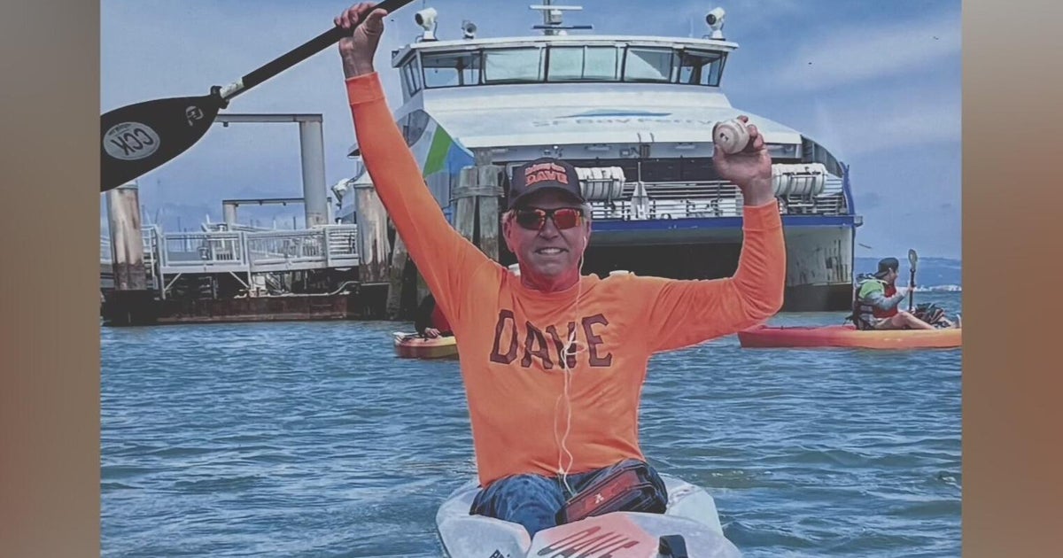 "McCovey Cove Dave" starting his 22nd Giants season swooping on Splash Hits