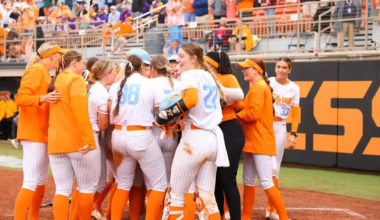 #1 Tennessee Lady Vols improve to 23-0, sweep #17 LSU with 8-5 win | Local Sports