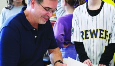 Horizon Elementary students inspire author's Brewers books | Waukesha Co. News
