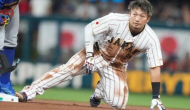 Japan's Seiya Suzuki leaves WBC quarterfinal after appearing to hurt leg on slide | Sports