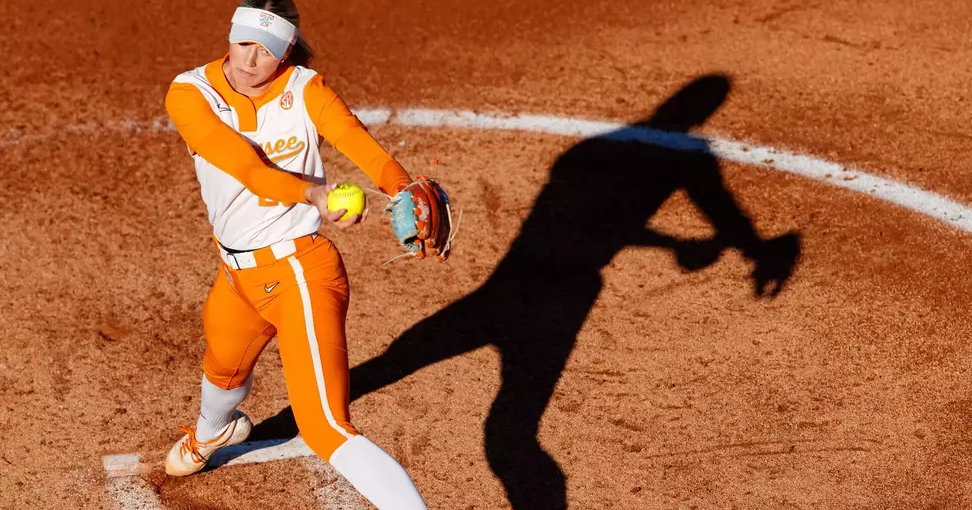 Karlyn Pickens throws complete game, #1 Tennessee Lady Vols earn 4-1 win over Mississippi State | Local Sports