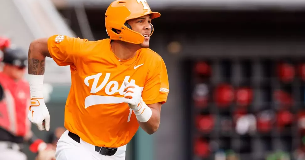 #19 Tennessee Volunteers blow five-run lead, drop series finale to #8 Georgia Bulldogs with 8-7 loss | Local Sports