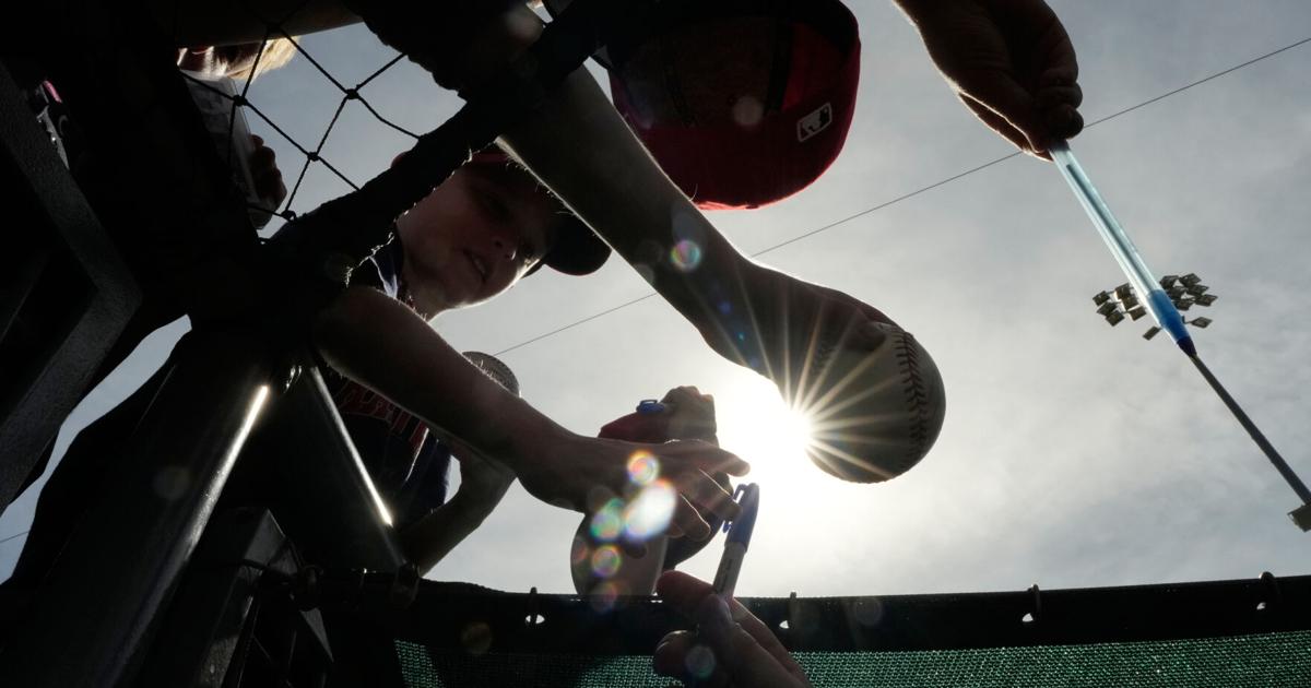 A heat wave with triple-digit temps is altering the MLB Cactus League schedule | Missouri News