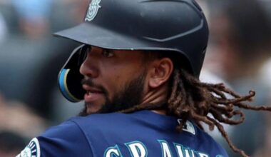 Seattle Mariners Shortstop J.P. Crawford Facing Potential Opening Day Absence