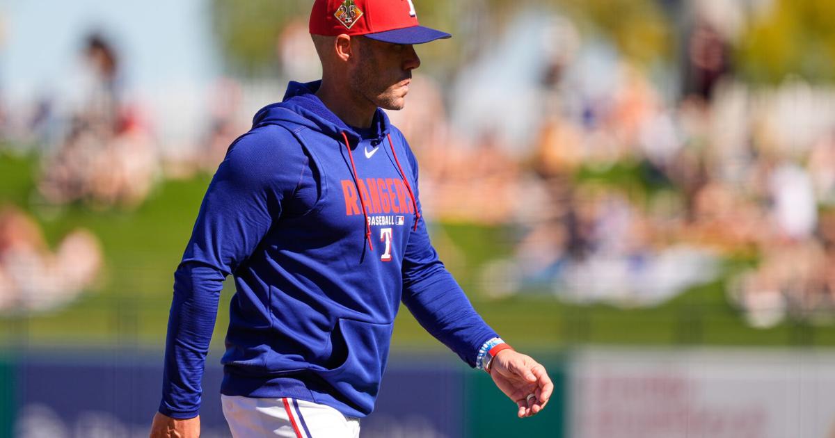 Rangers rookie pitcher finds out he made the team during a mound visit from manager | National Sports