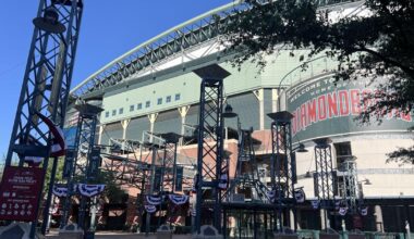 Arizona Diamondbacks season begins with fans stocking up on team gear | Sports