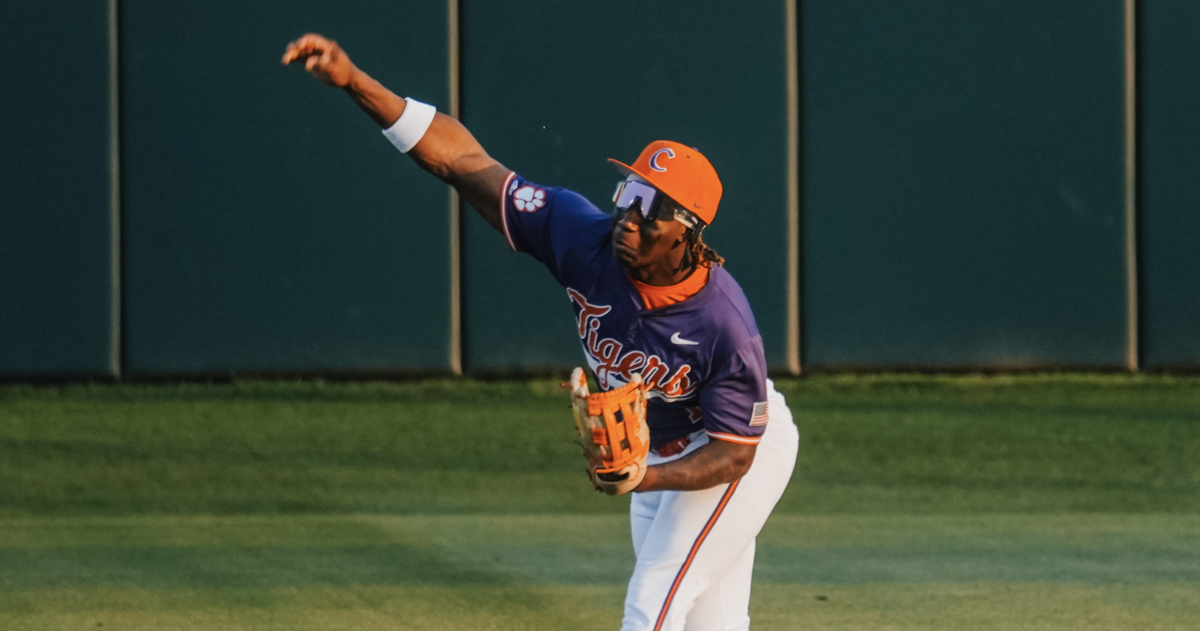 Clemson baseball falls in 10 innings to Miami in ACC series