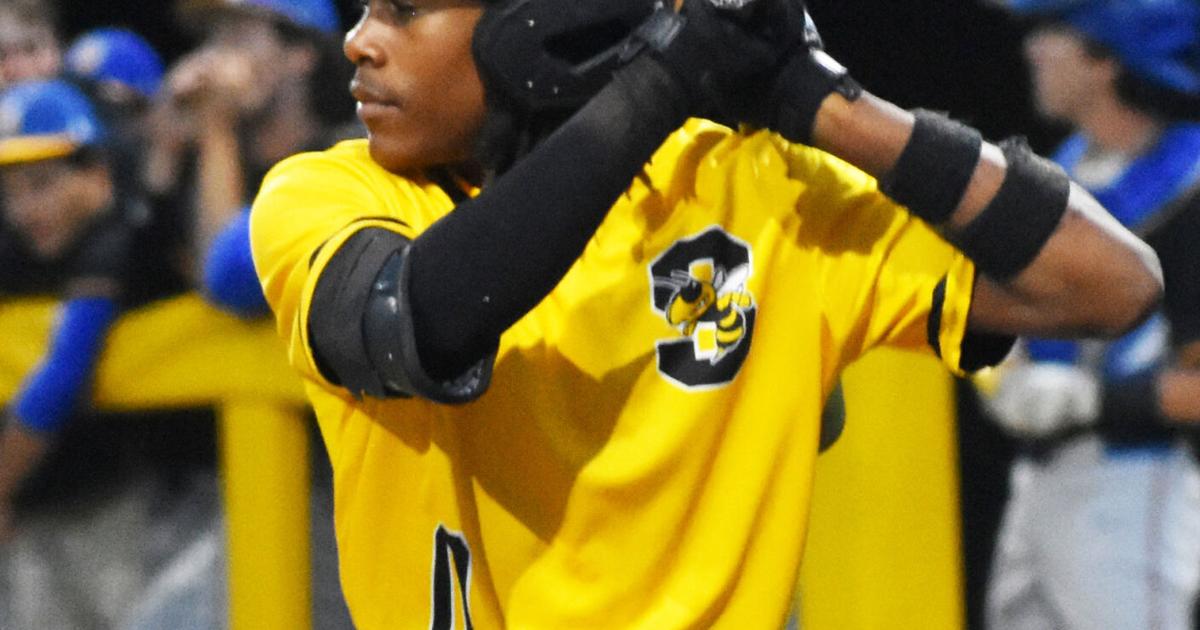 Yellow Jackets come back for baseball win | Sports