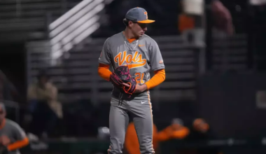 #21 Tennessee Volunteers fall 3-2 in extra innings to Vanderbilt Commodores | Local Sports