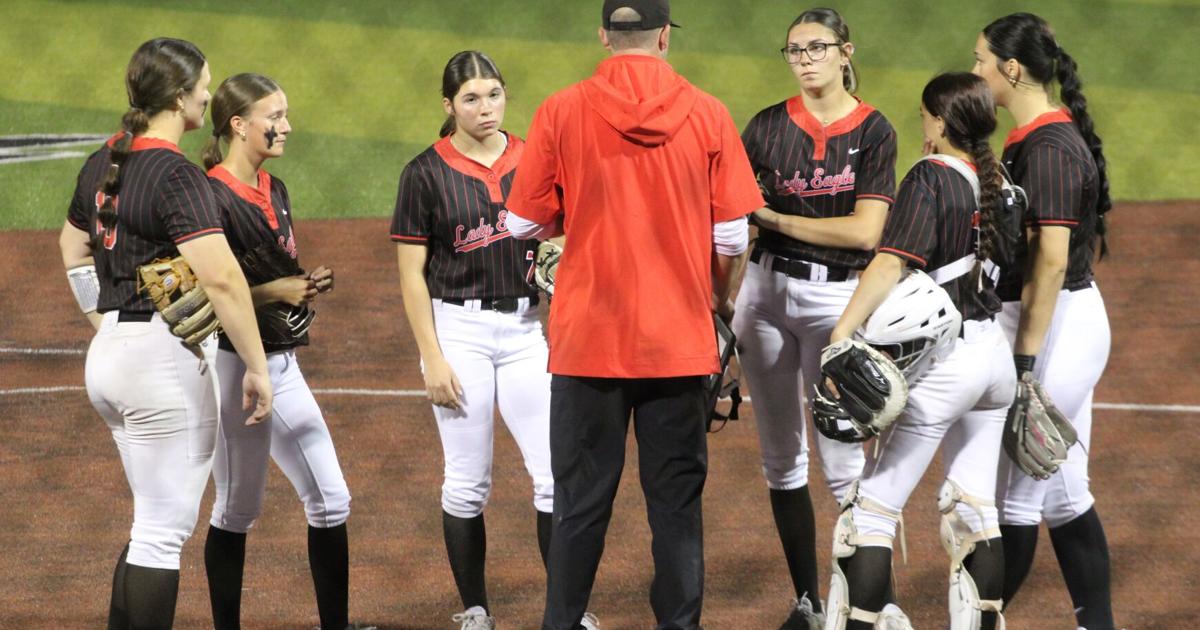 Lady Eagles move to 5-0 in district after 18-17 (9 innings) victory | Sports