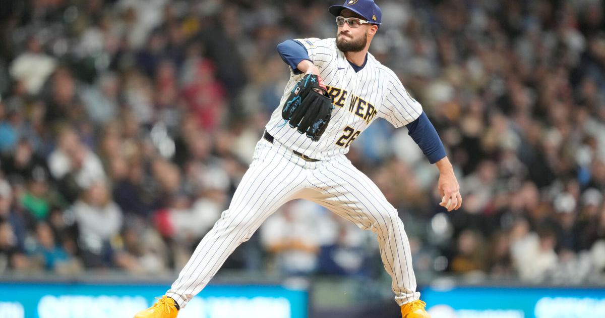 Brewers pitching staff keeps White Sox quiet to secure win