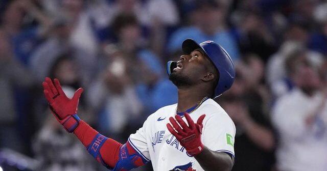Sweet Jesus! Sanchez belts two-run homer to power Blue Jays to 5-2 win over Athletics | National Sports