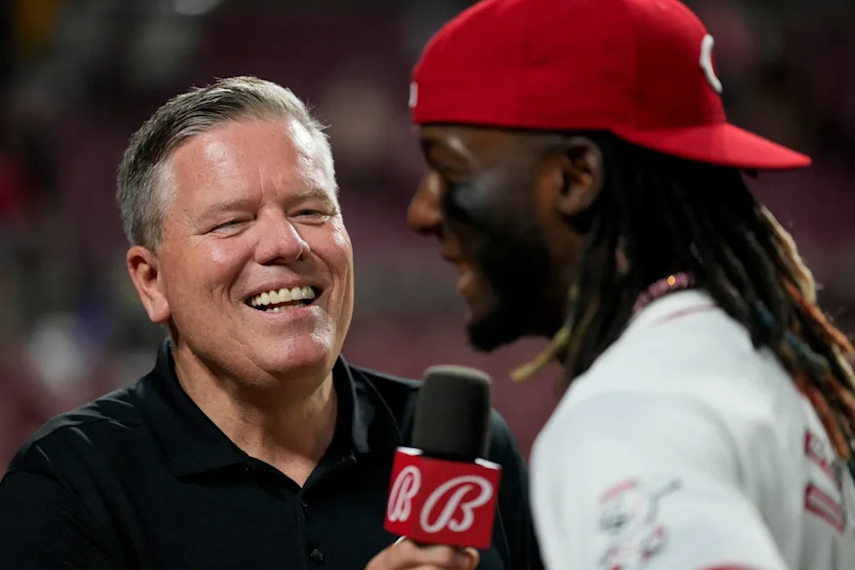 Jim Day interviews the Reds' Elly De La Cruz