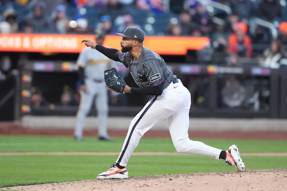 New York Mets pitcher Devin Williams (38) delivers a pitch against the Pittsburgh Pirates during the ninth inning on March 28, 2026, at Citi Field.