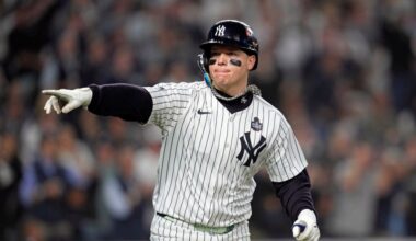 Padres add veteran outfielder Alex Verdugo on a minor-league deal