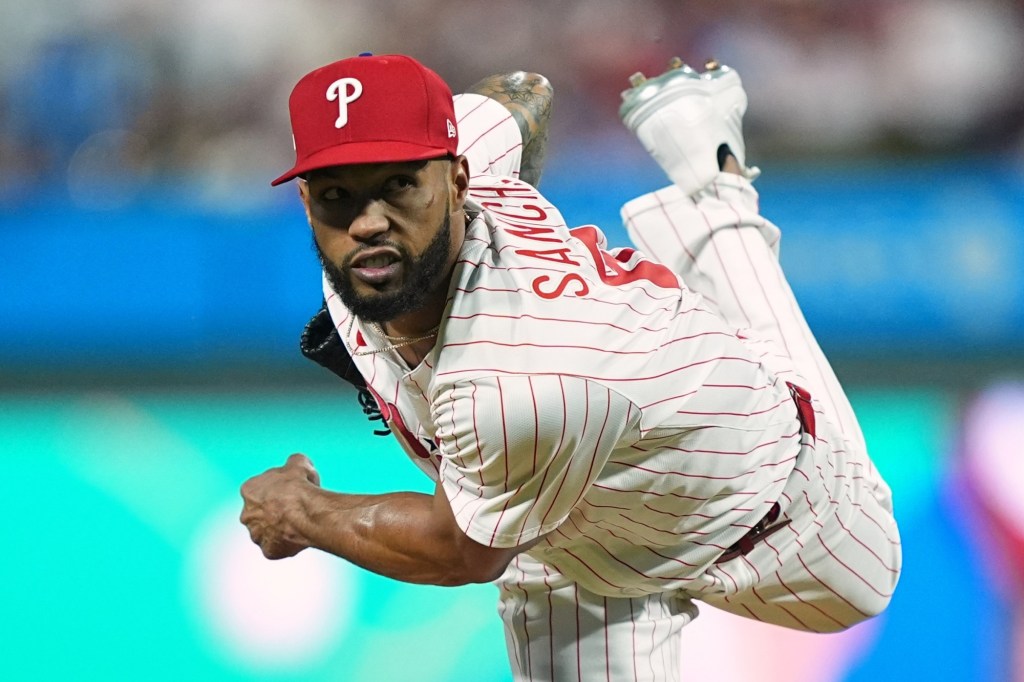 Phillies agree to new deal with Cristopher Sánchez, set Opening Day roster