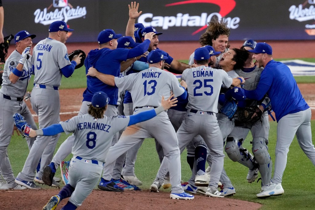 Expect Dodgers to win a 3rd straight World Series title