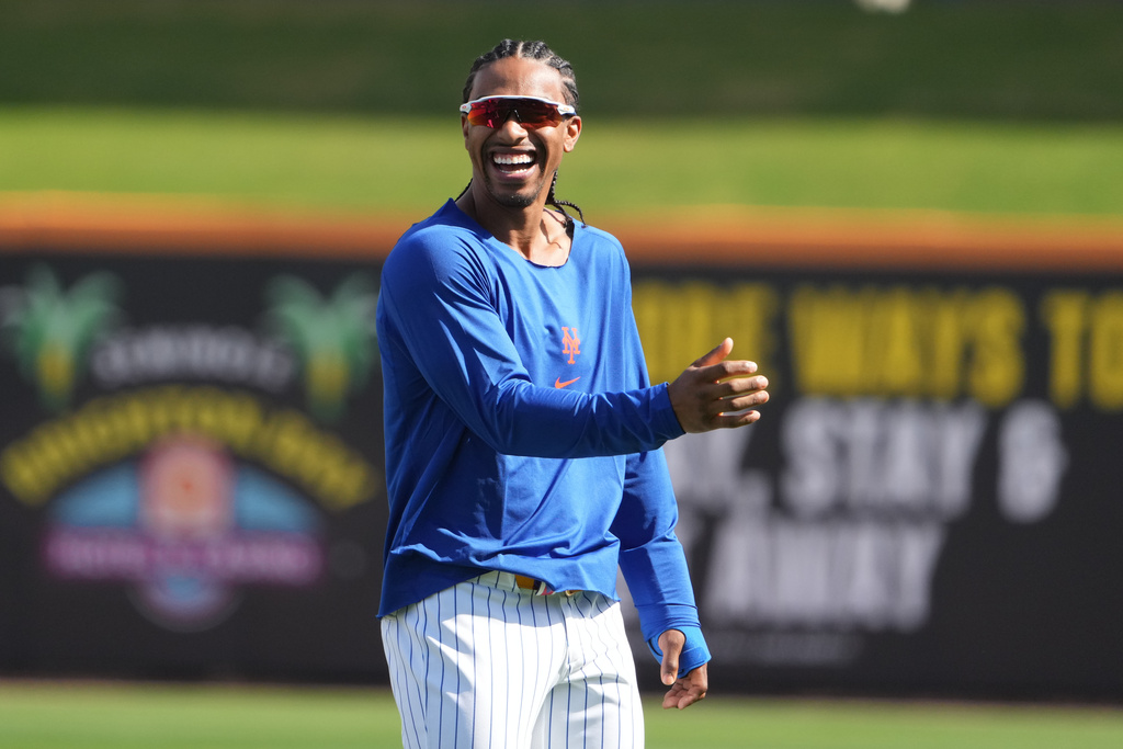 Mets' Lindor 'progressing accordingly' after hand surgery