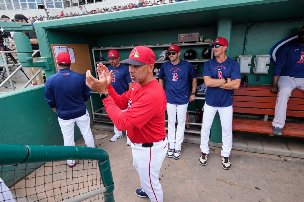 Red Sox lefty says quick inning earned him dinner, but manager disagrees